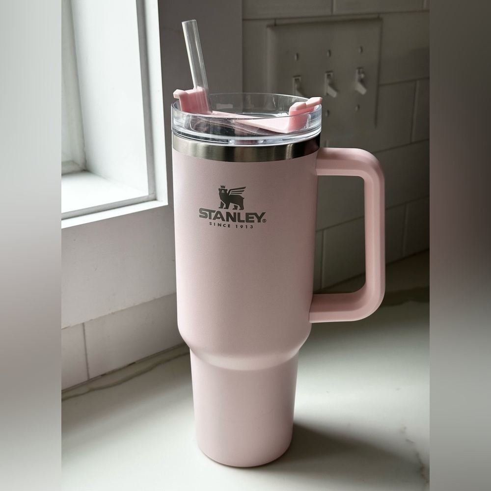 STANLEY The Quencher Tumbler 40 OZ Pink